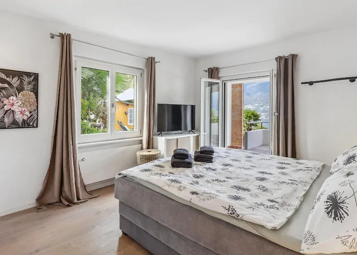 Vakantiehuis Felice Mit Pool By Interhome Gambarogno